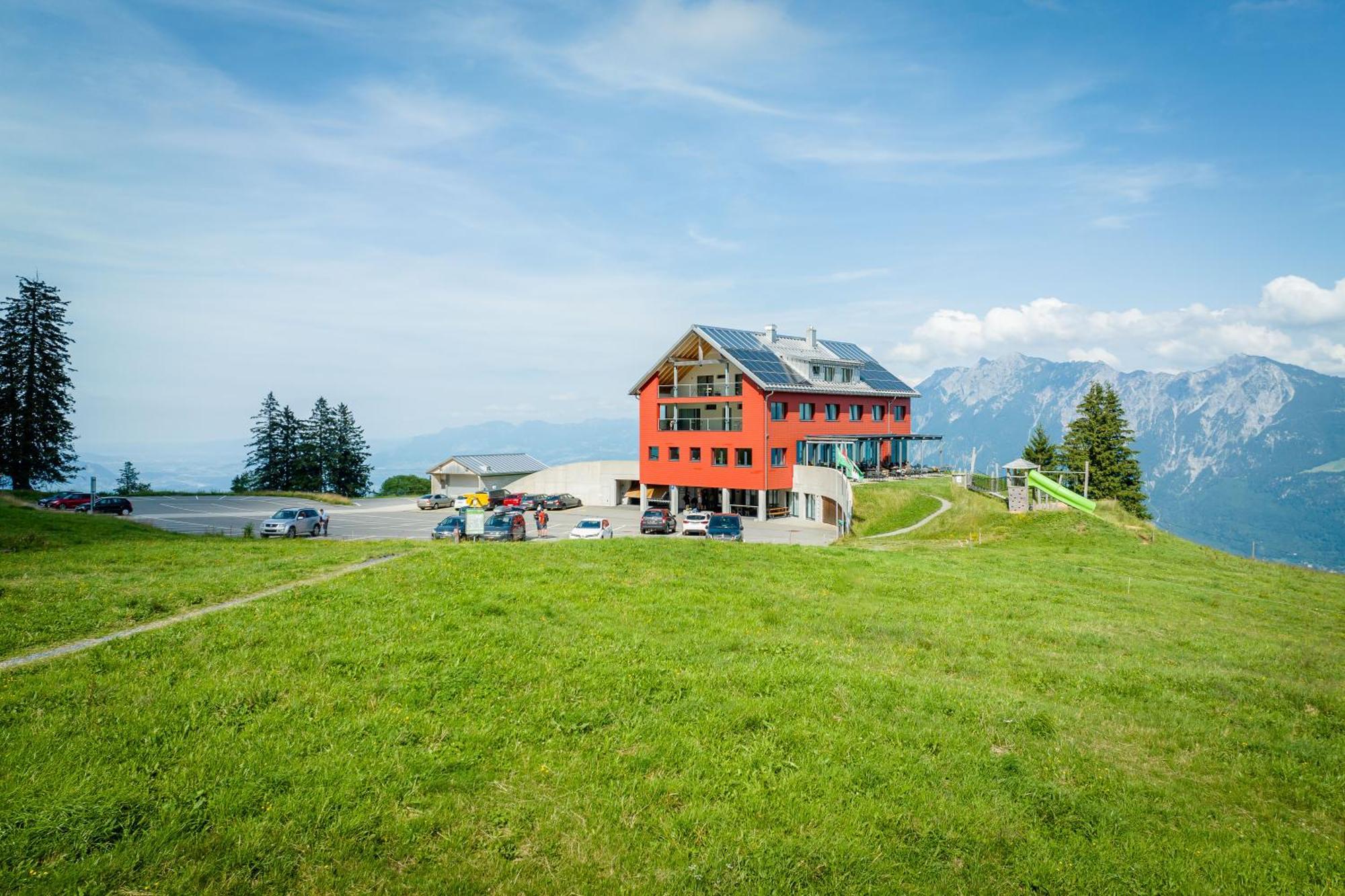 Hotel Restaurant Berghaus Malbun Buchserberg Buchs  Exterior foto